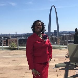 Meet your Posher, Latasha